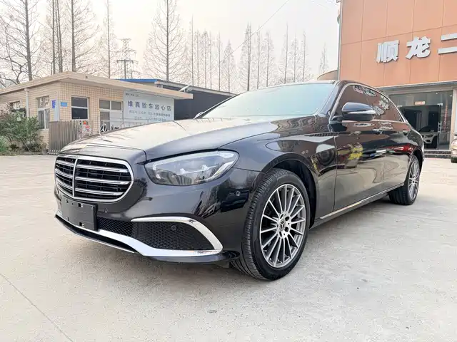 MERCEDES-BENZ E CLASS