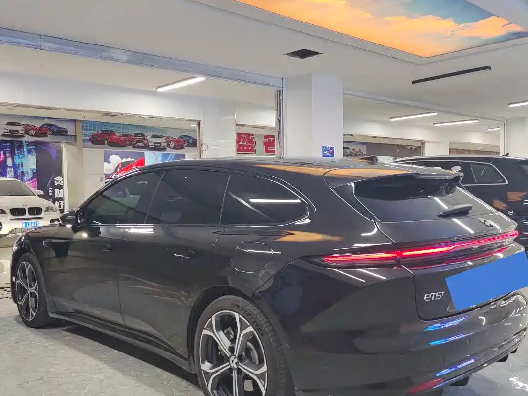NIO NIO ET5T