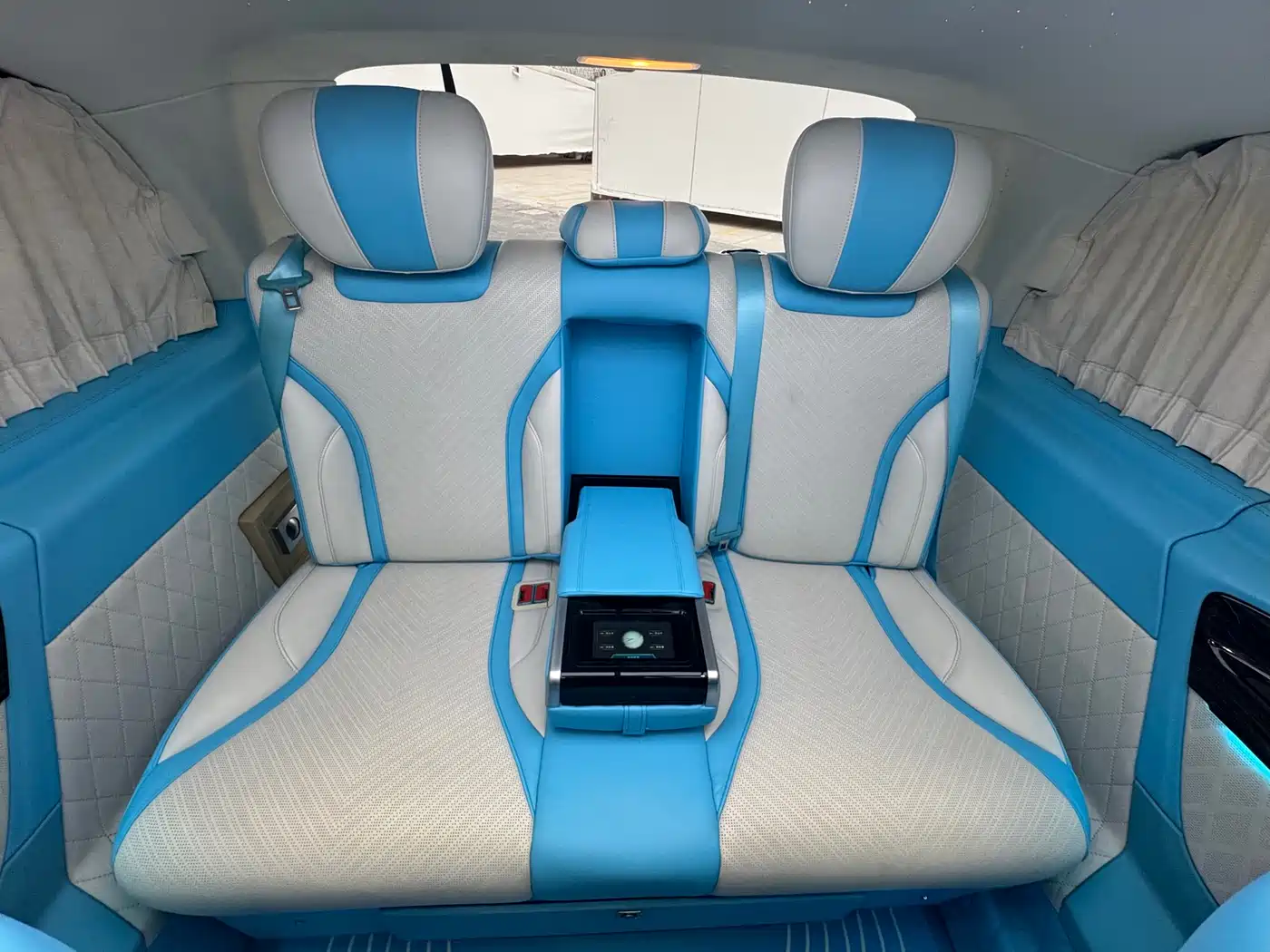 Mercedes-Benz Vito 2021 2.0T Business Edition 7-seater фото 13