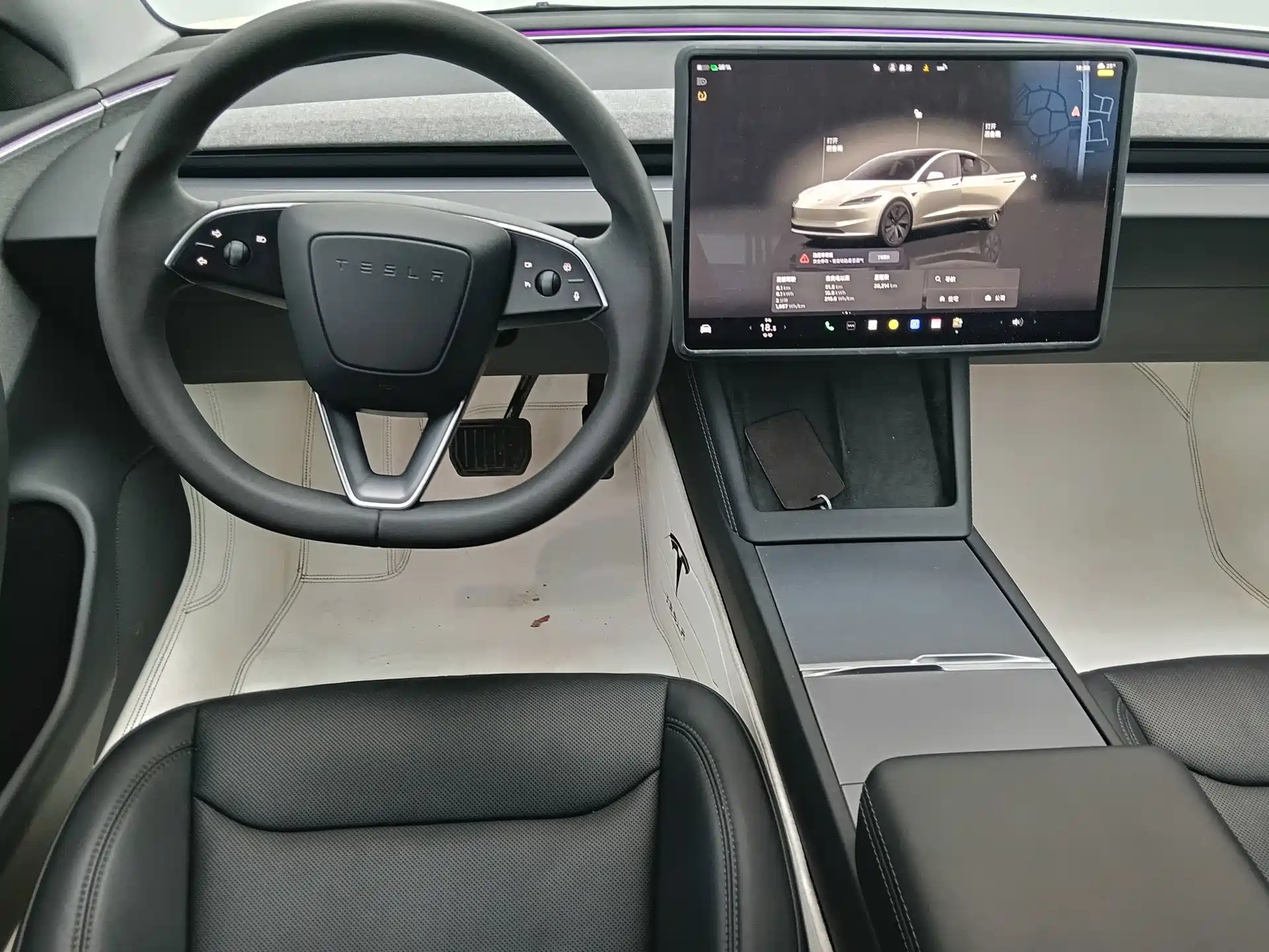 Фото 11 - Tesla Model 3
