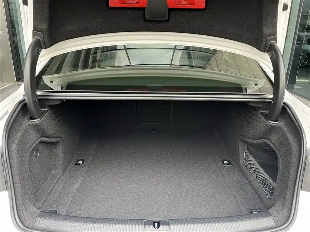 Audi A4L 2022 40 TFSI Fashion Elegance фото 9