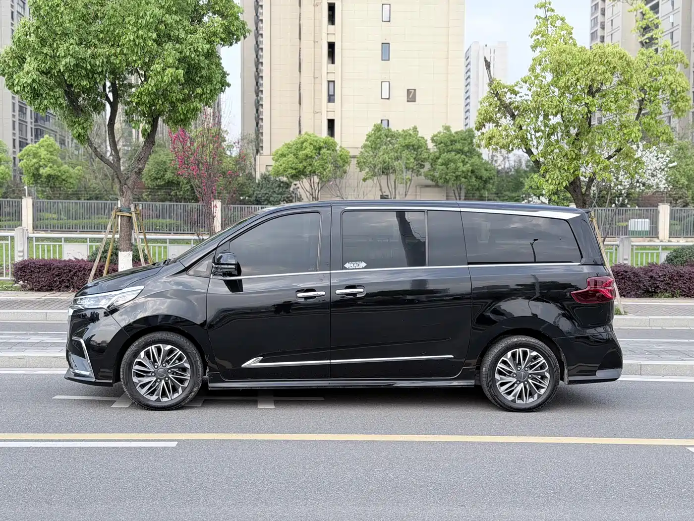SAIC Maxus Maxus G20 2020 2.0T Gasoline Automatic Luxury Executive фото 4