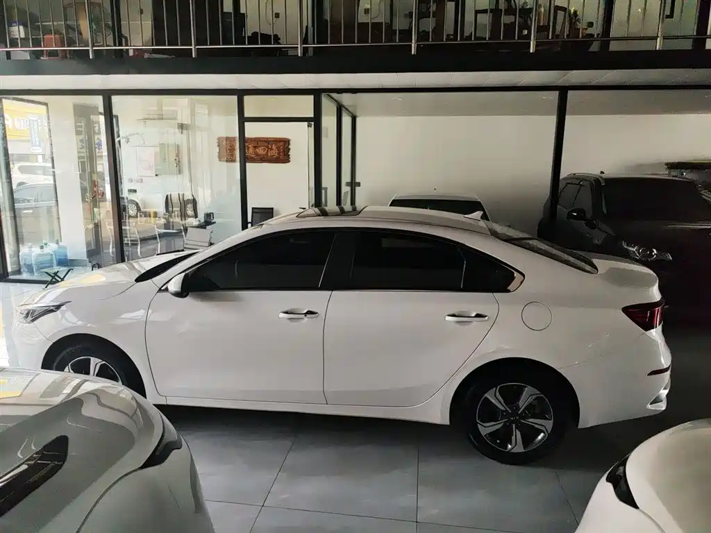 Kia K3 2020 1.5L CVT Smart Connectivity Version фото 6