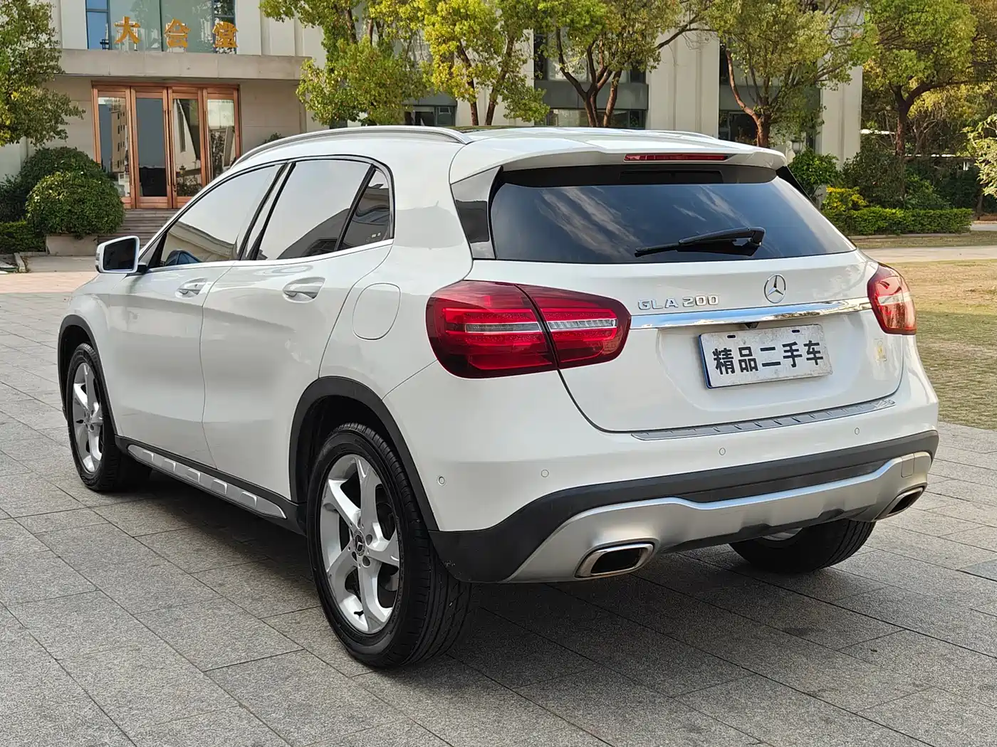 Mercedes-Benz GLA 2018 GLA 200 Dynamic фото 8