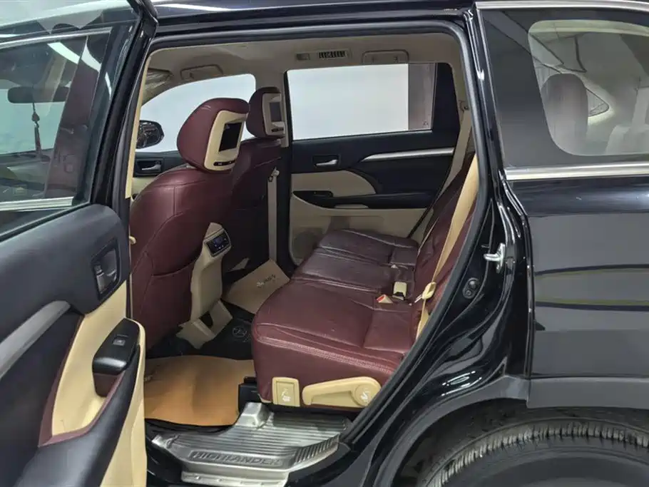 Toyota Highlander 2017 2.0T 4WD Elite 7-Seater фото 11