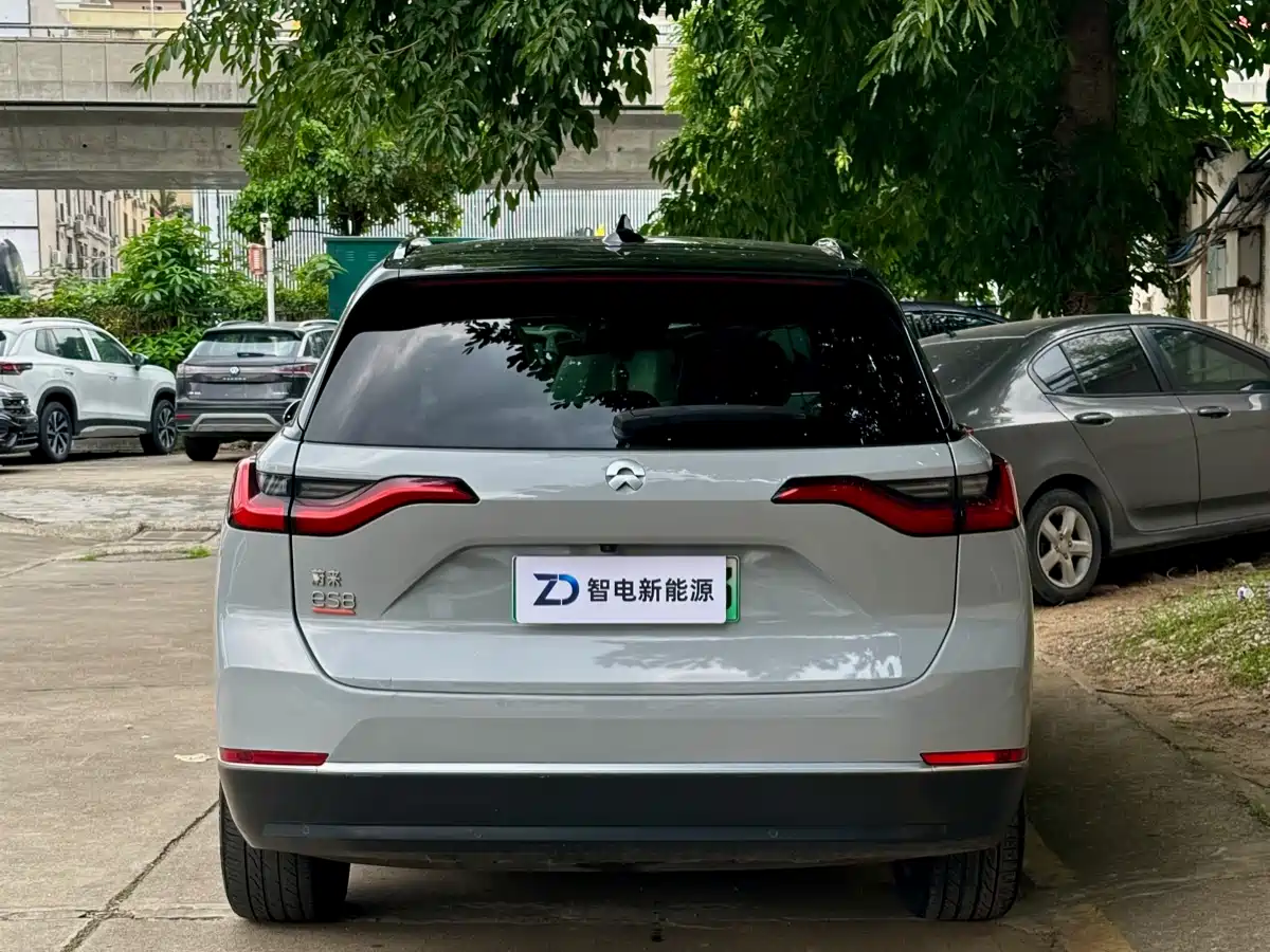 NIO NIO ES8