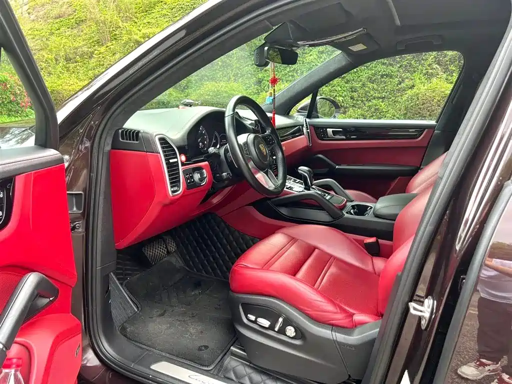 PORSCHE CAYENNE NEW ENERGY