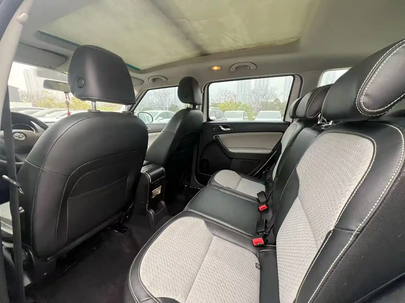Škoda Yeti 2016 1.4TSI DSG Forward Edition фото 6