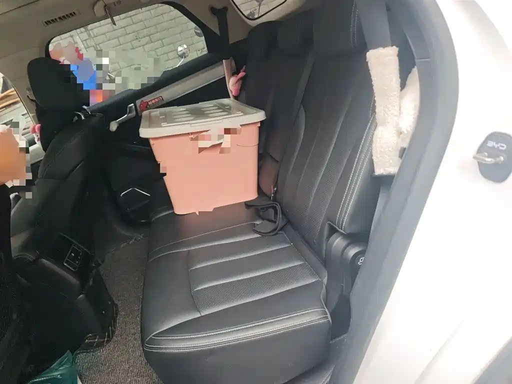 BYD Tang 2018 2.0T Automatic Smart Connection Honor Edition 7-Seater China V фото 15