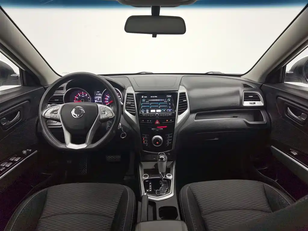 SSANGYONG TIVEIRA