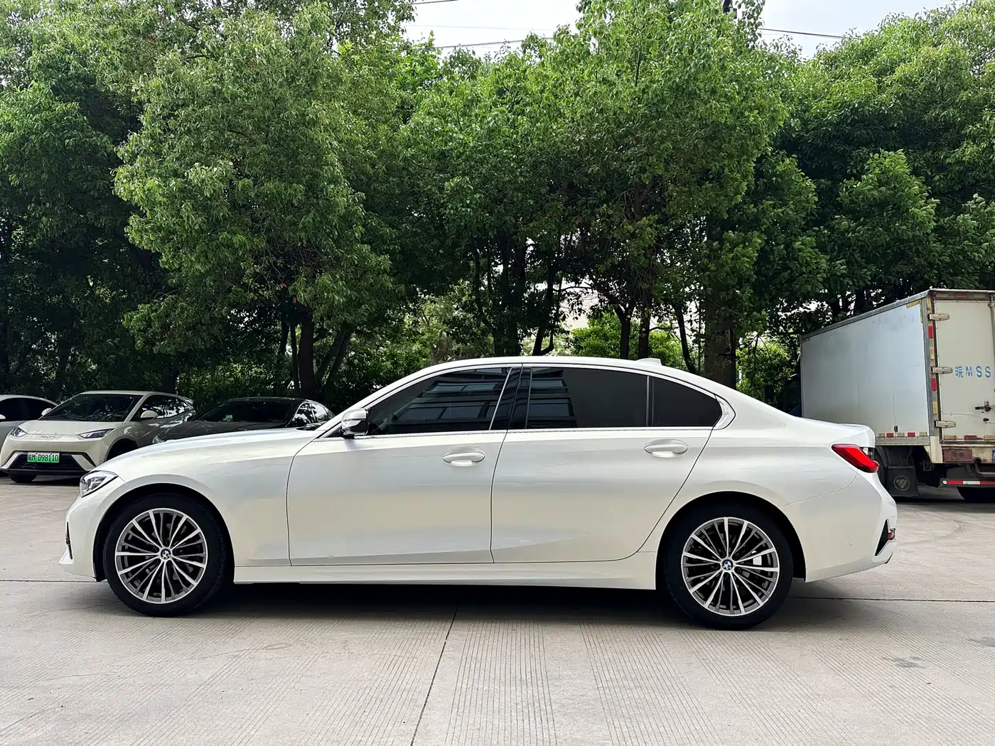 BMW 3 Series 2020 325Li Launch Edition фото 12