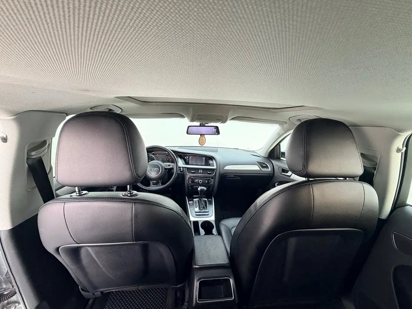 Audi A4L 2013 35 TFSI Automatic Standard фото 10