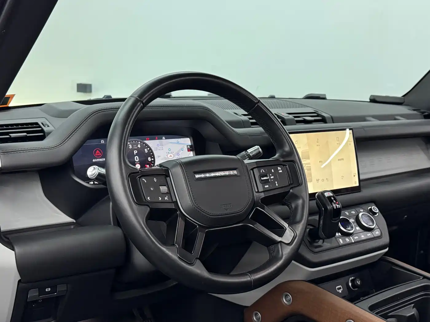 Land Rover Defender 2022 90 2.0T P300 X-DYNAMIC HSE фото 5