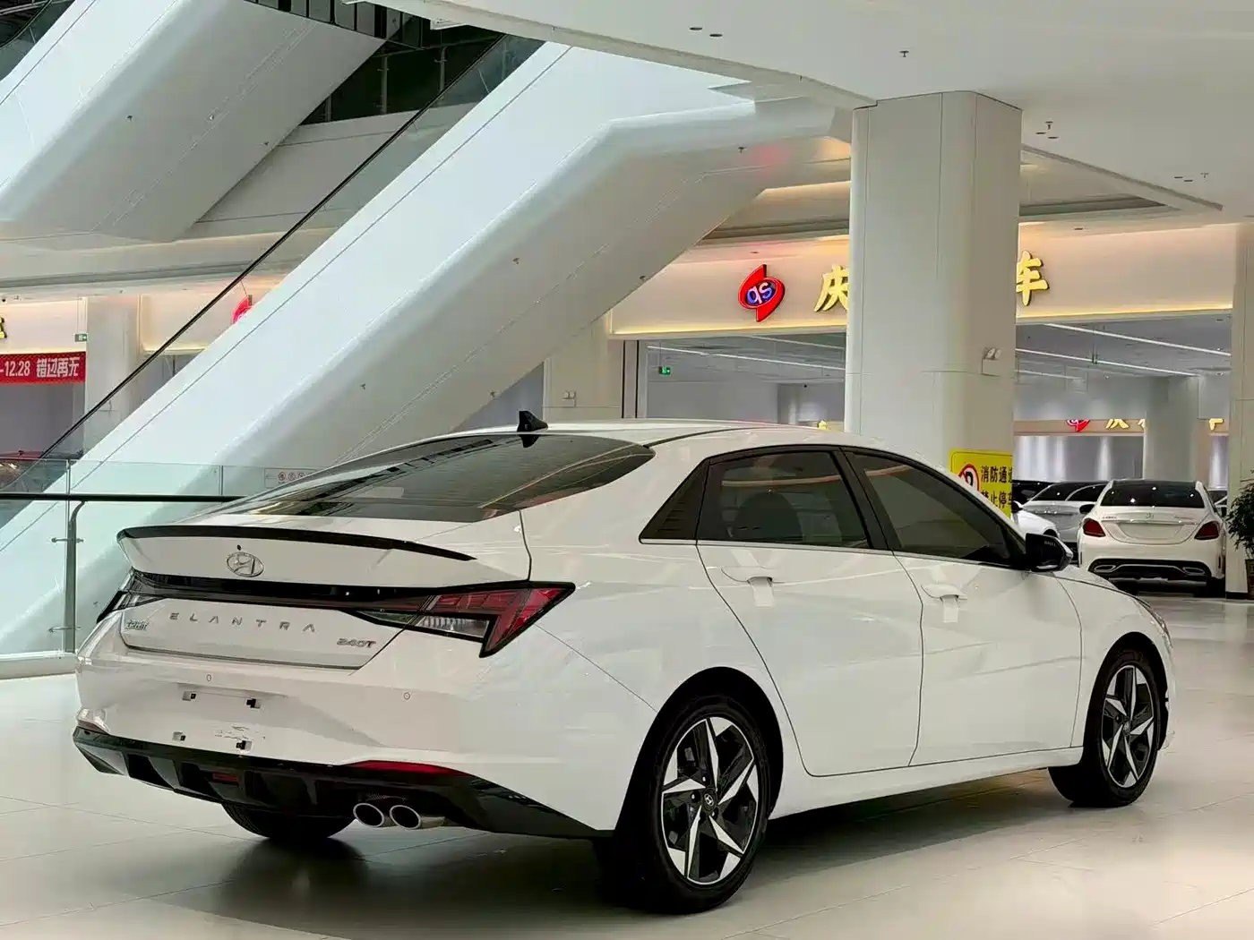 Hyundai Elantra 2023 240TGDi DCT N Line GLX Elite фото 6
