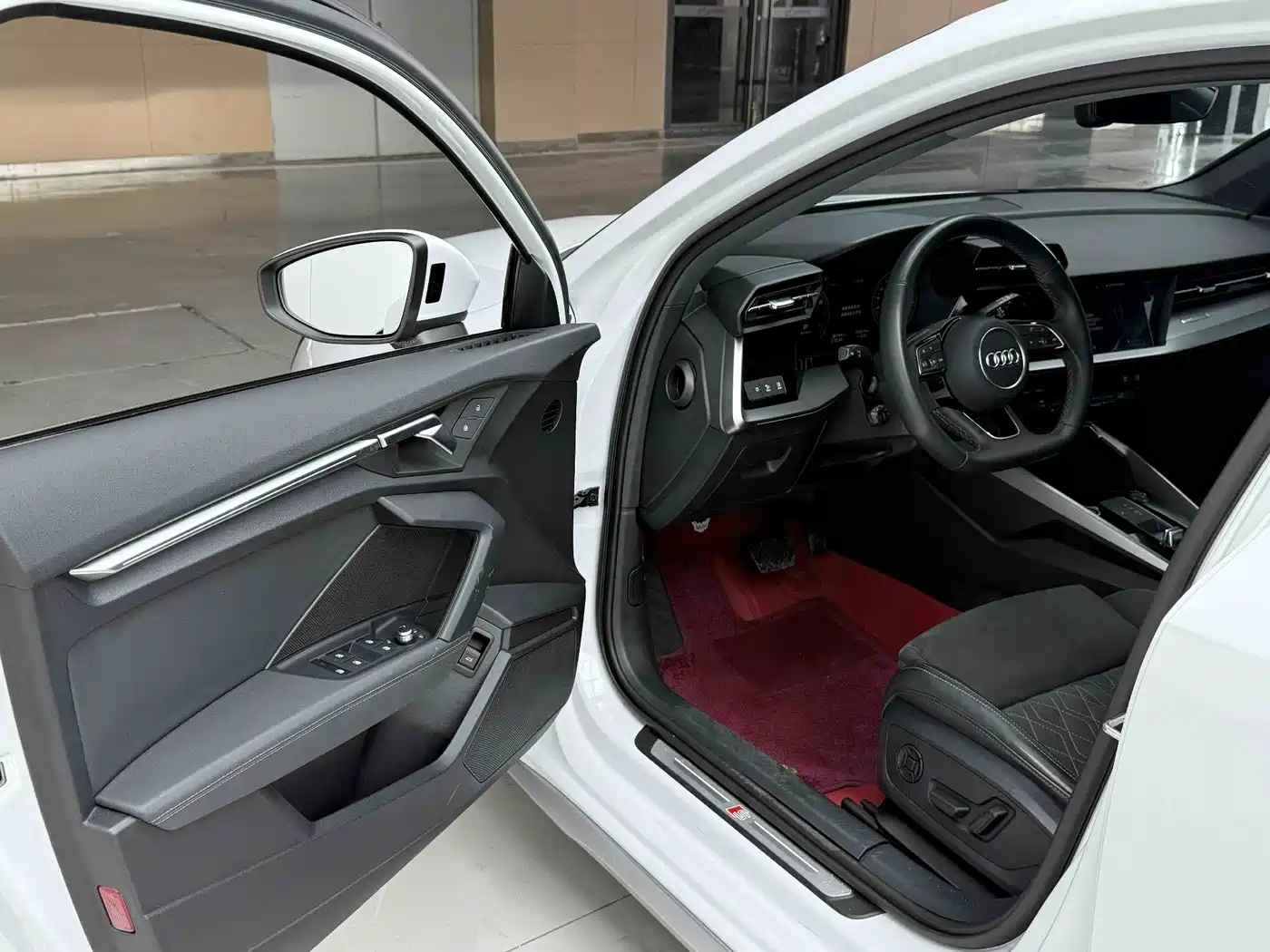 Audi A3 2023 Sportback 35 TFSI Luxury Sport фото 9