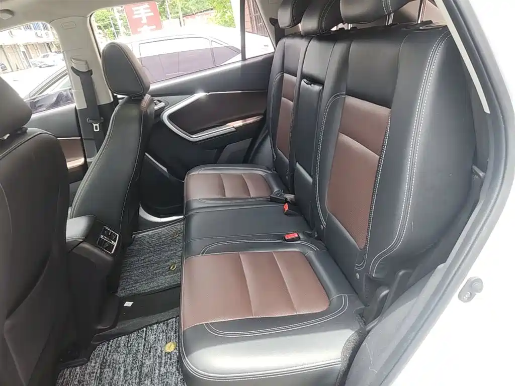 BAIC Huansu S6 2016 2016 1.5T Manual Smart Edition