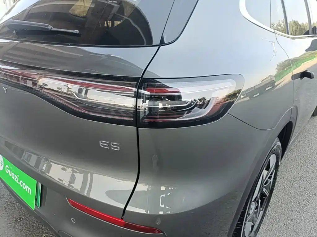 Фото 8 - Geely Galaxy Galaxy E5