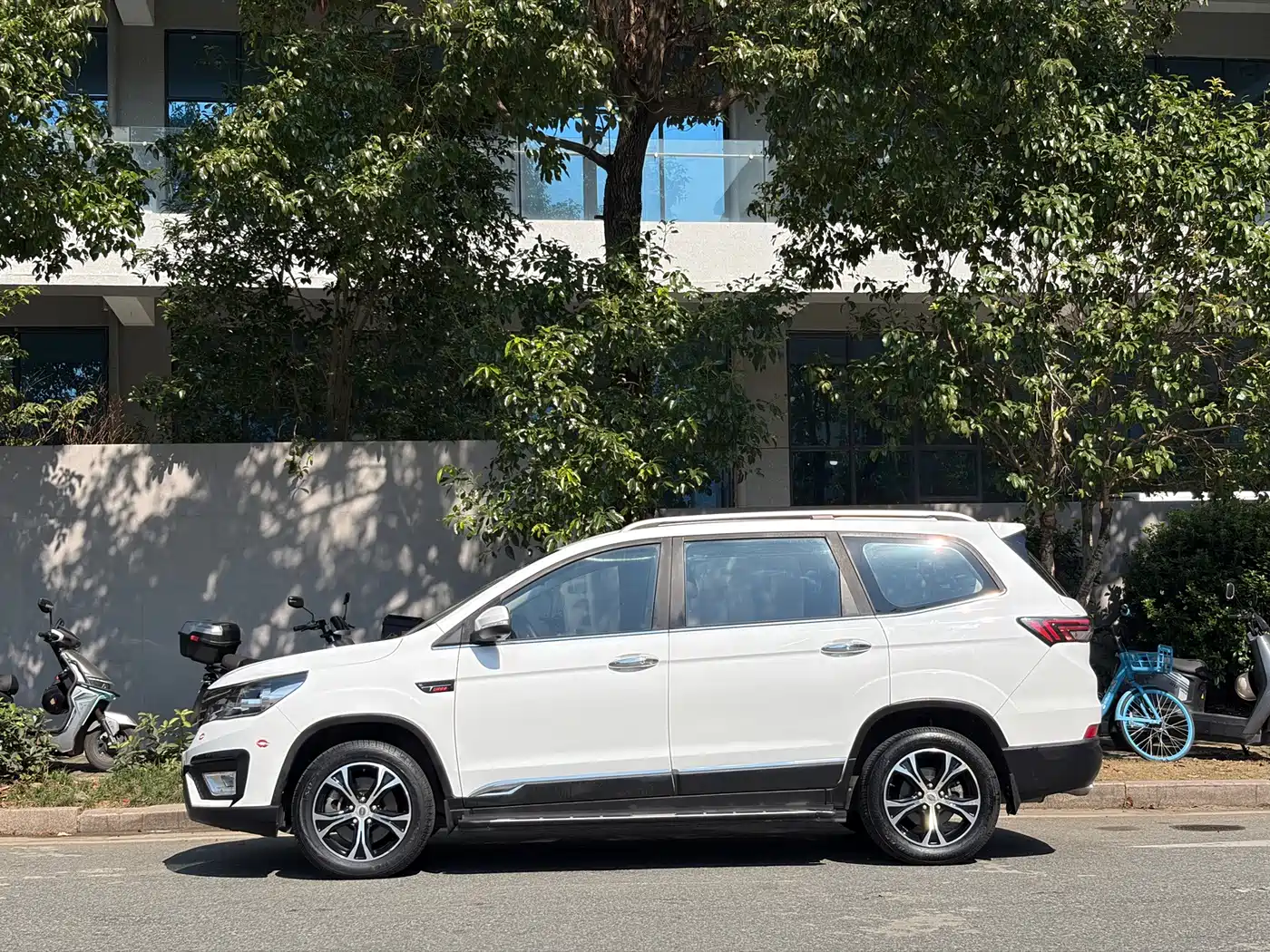 2019 Bisu Auto Bisu T5