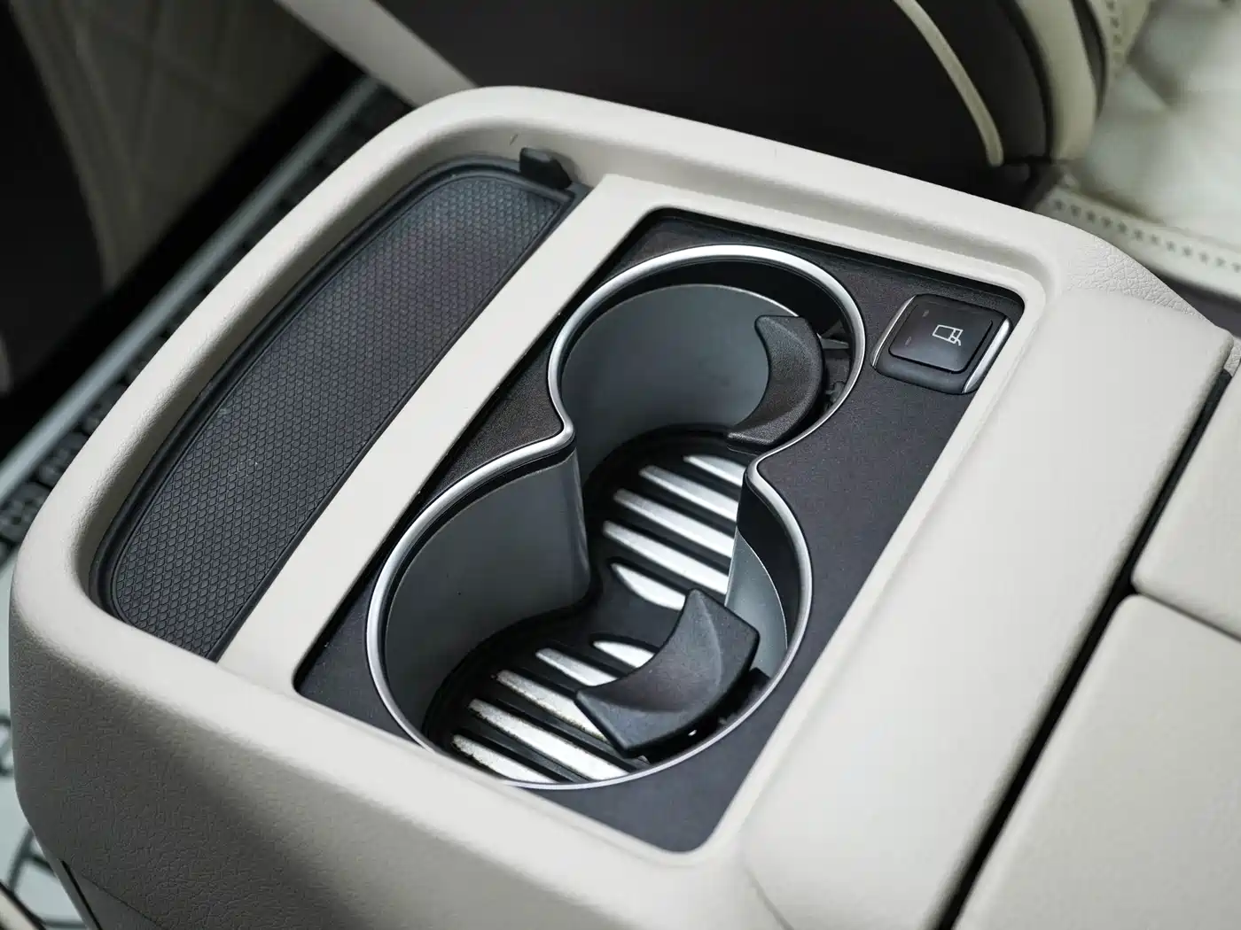 Mercedes-Benz V-Class 2021 V 260 Pilot Edition фото 16
