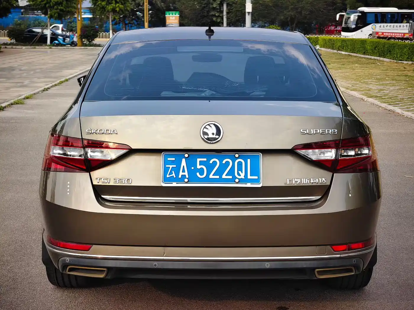 Škoda Superb 2018 TSI330 DSG Luxury Edition China V фото 8