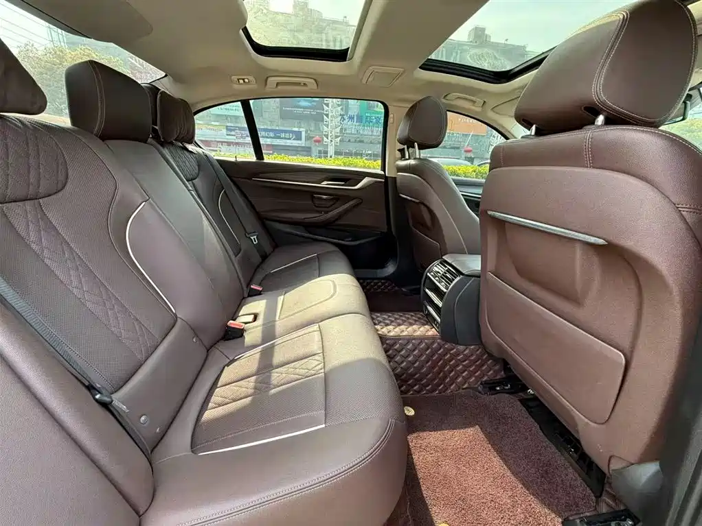 BMW 5 SERIES NEW ENERGY