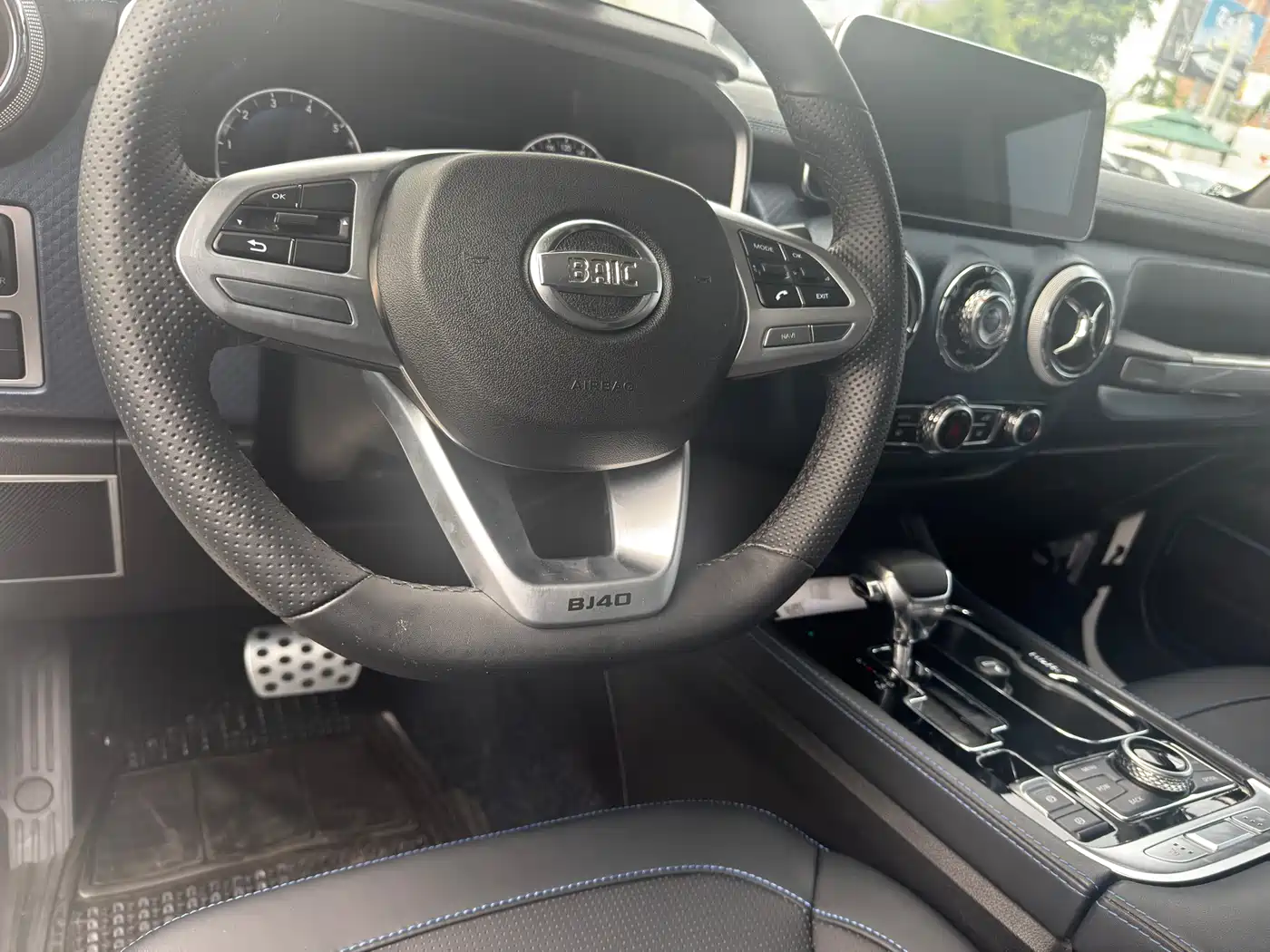 BAIC ORV Beijing Offroad BJ40 2018 PLUS 2.0T Auto 4WD Urban Hunter Edition фото 6