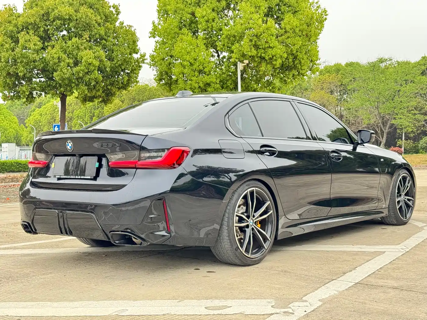 BMW 3 Series 2024 325Li M Sport Package фото 17