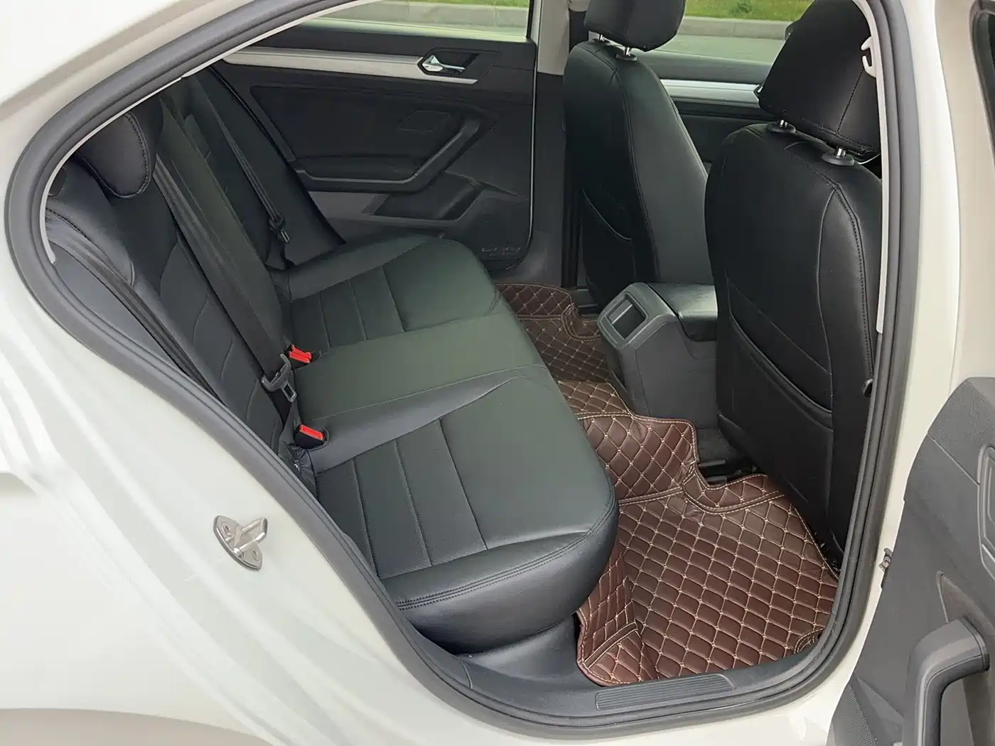 Volkswagen Lamando 2018 230TSI DSG Trend Edition фото 17