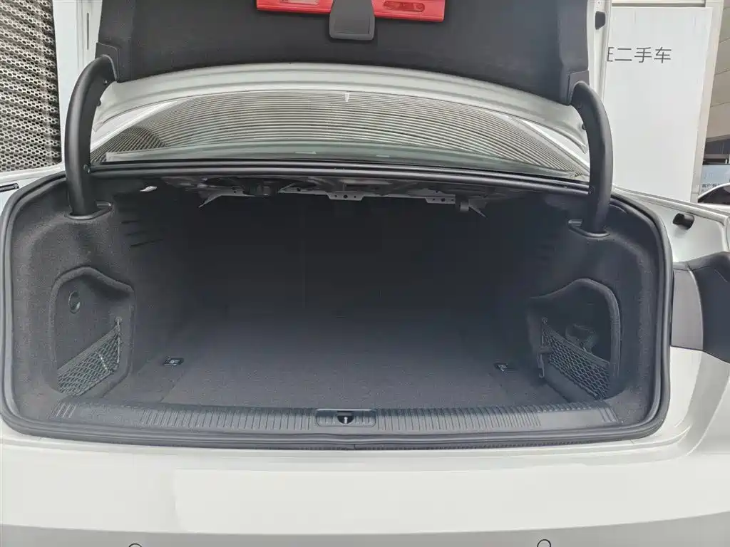 Audi A4L 2024 40 TFSI Luxury Dynamic фото 14