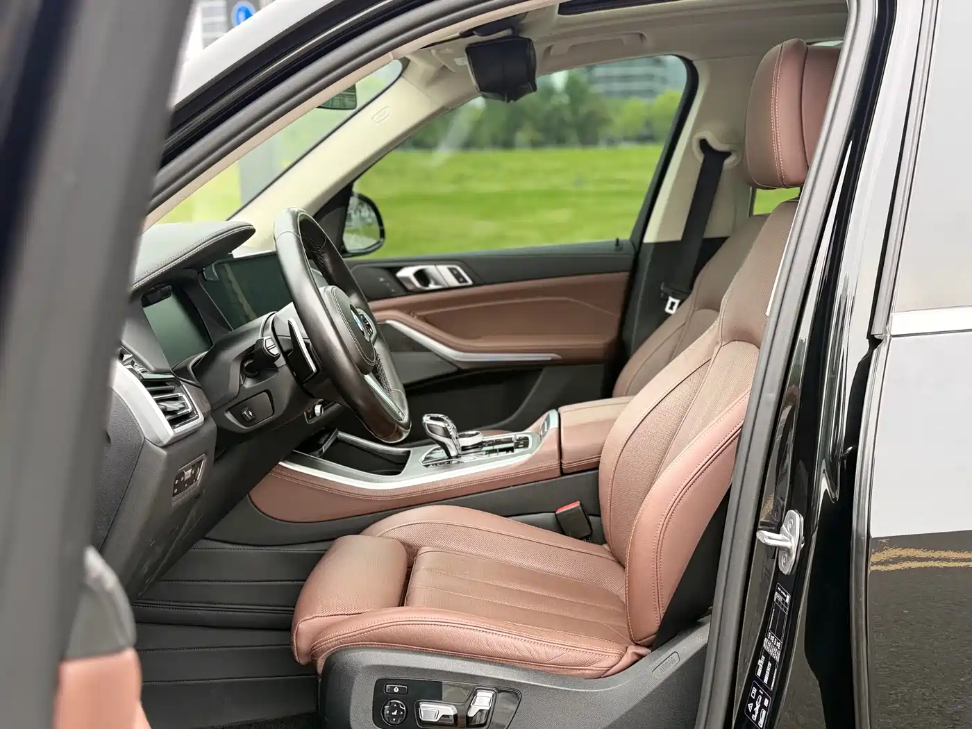 BMW X5 (Import) 2020 xDrive40i Premium M Sport Package фото 6