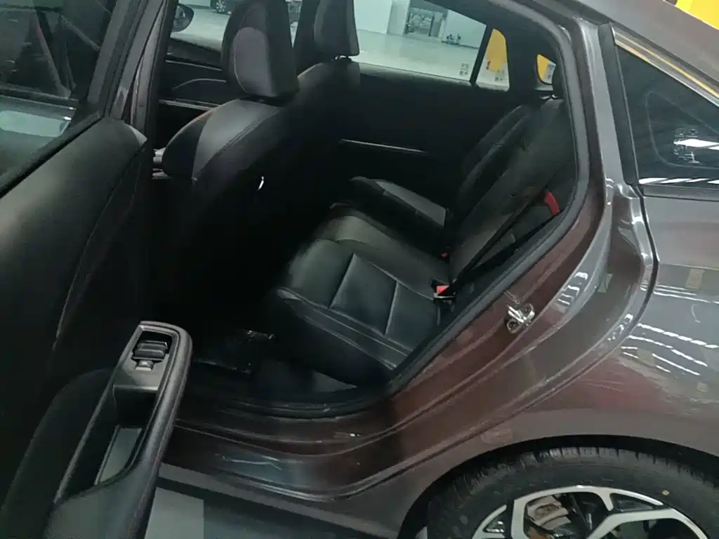 MG MG5 2024 2025 300TGI Global Flagship