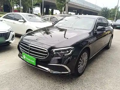 Mercedes-Benz E