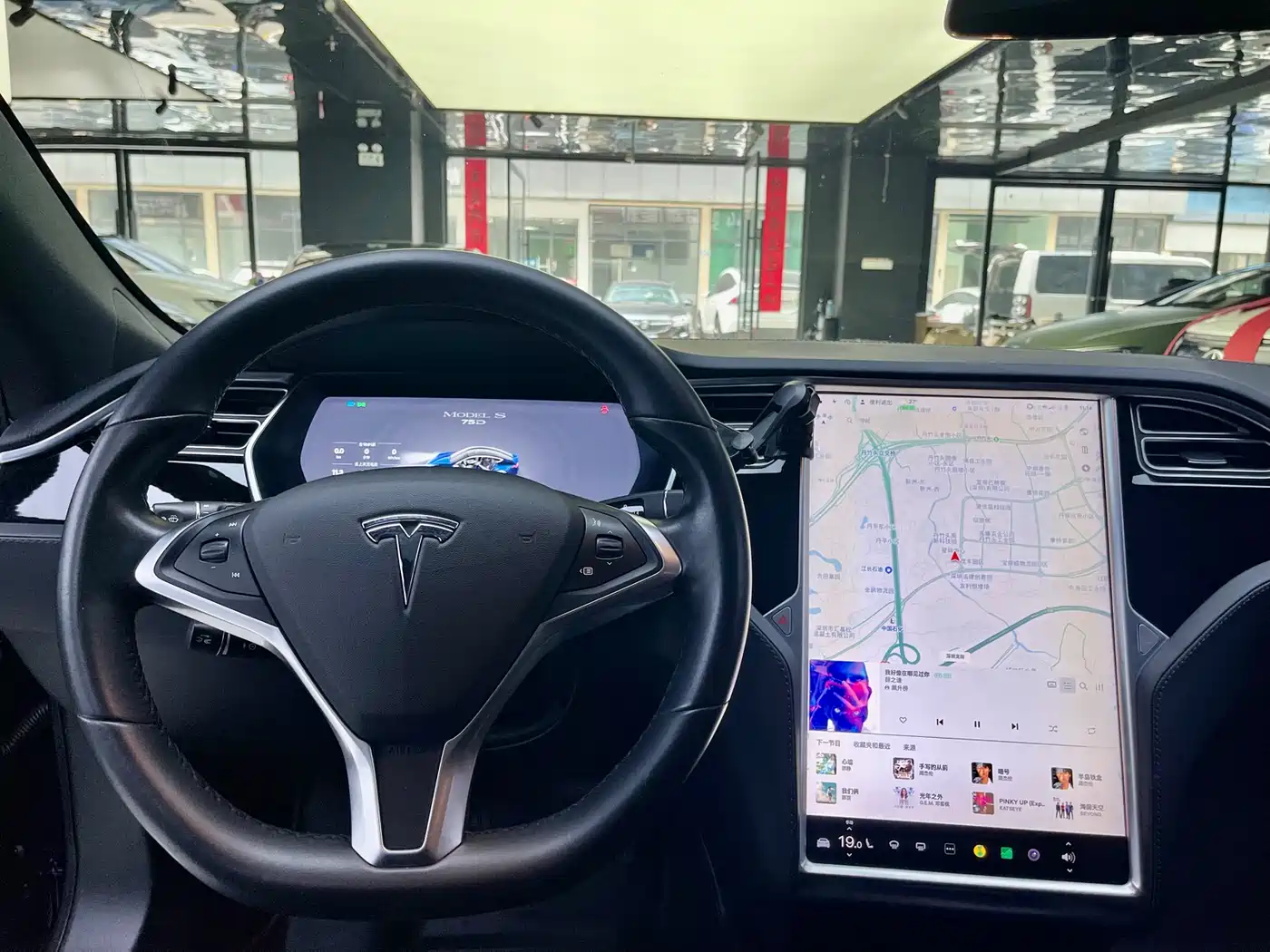 TESLA MODEL S