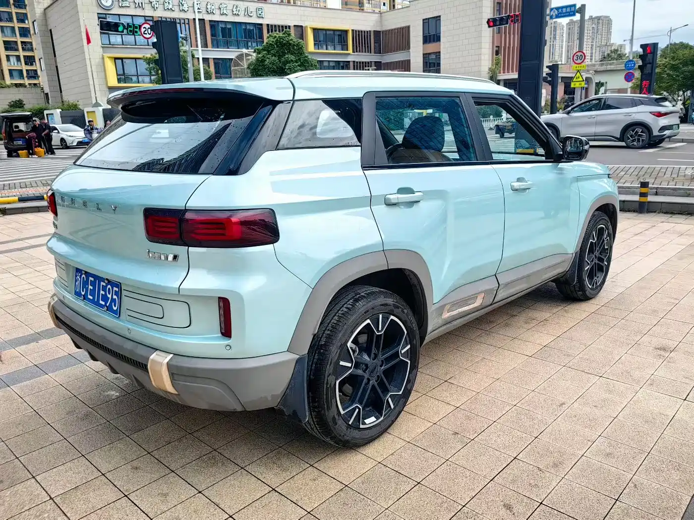 Geely ICON 2024 2023 1.5TD Chocolate Premium Edition