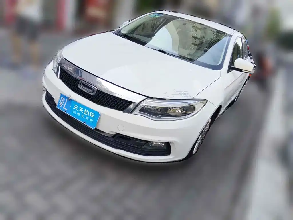Qoros 3 2015 2014 Sedan 1.6L Automatic Joy