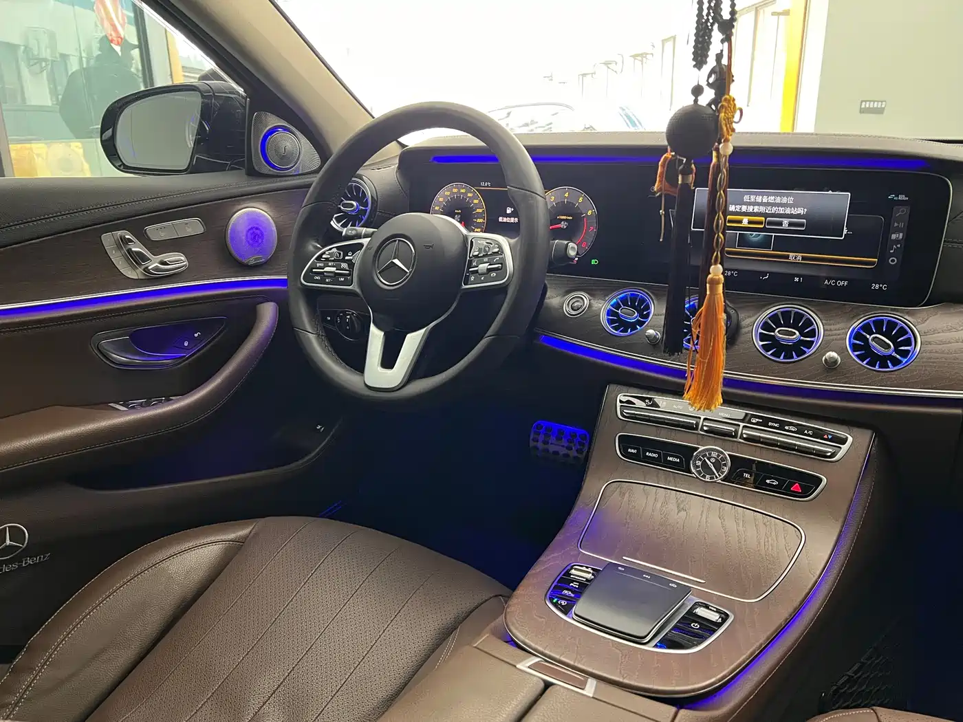 Mercedes-Benz E-Class 2020 E 300 L Fashion фото 17