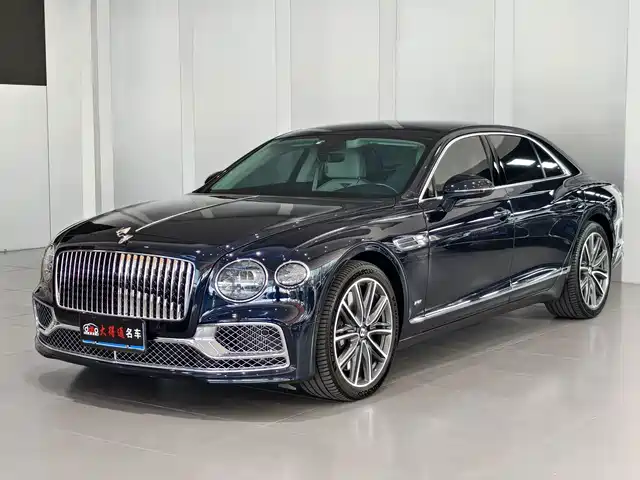 Bentley Flying Spur 4.0T V8, Стандарт
