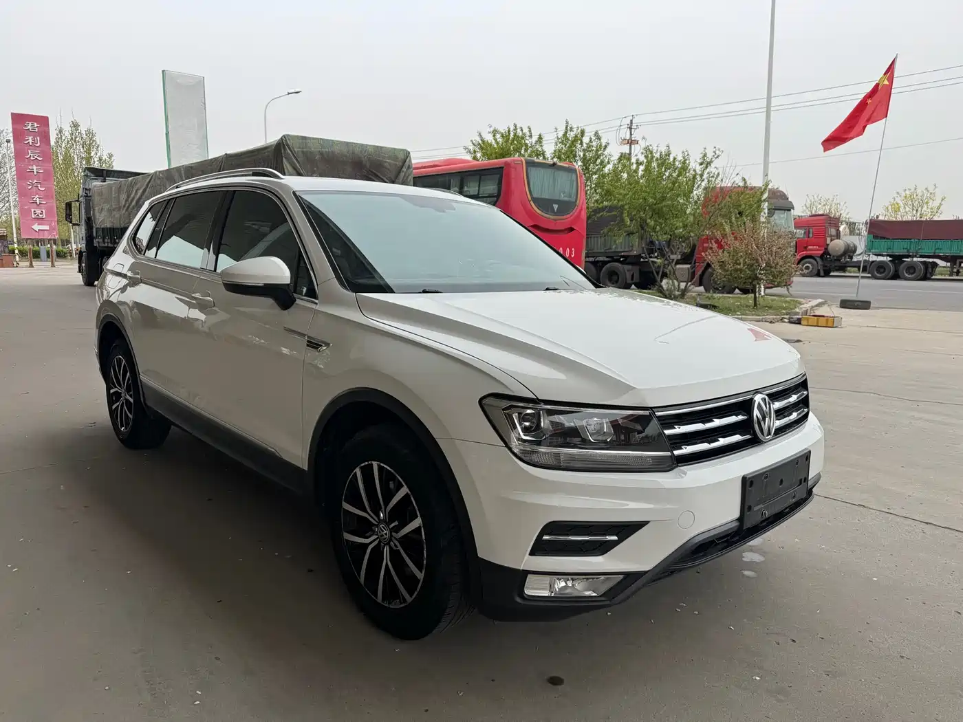 Volkswagen Tiguan L 2017 330TSI Automatic 2WD Luxury Edition фото 3