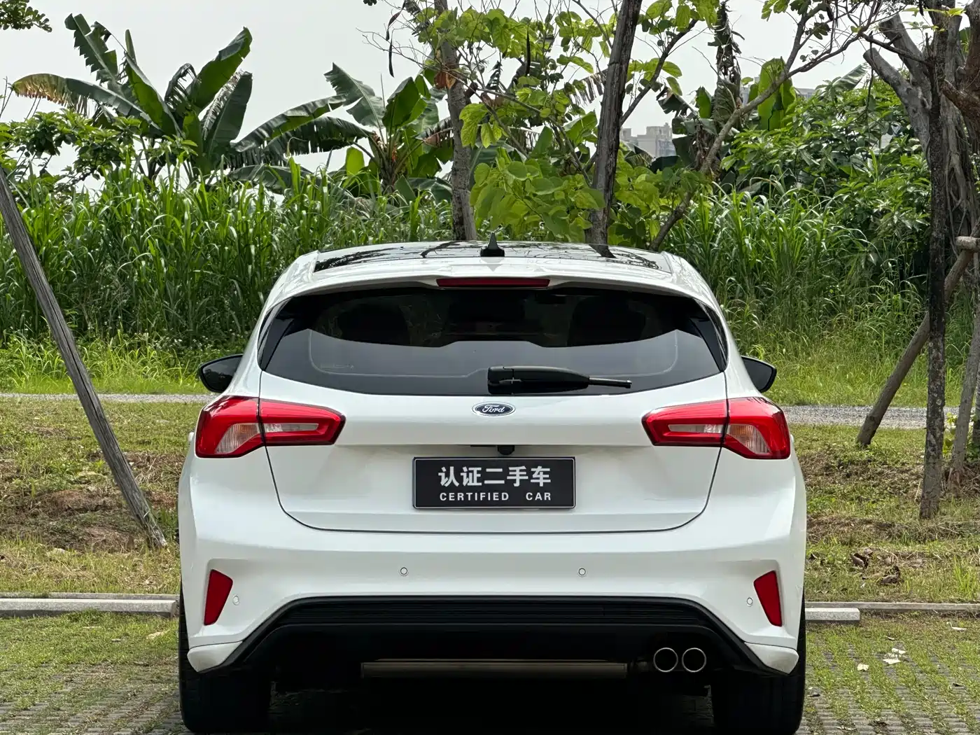 Ford Focus 2022 Hatchback EcoBoost 180 Automatic ST Line фото 27