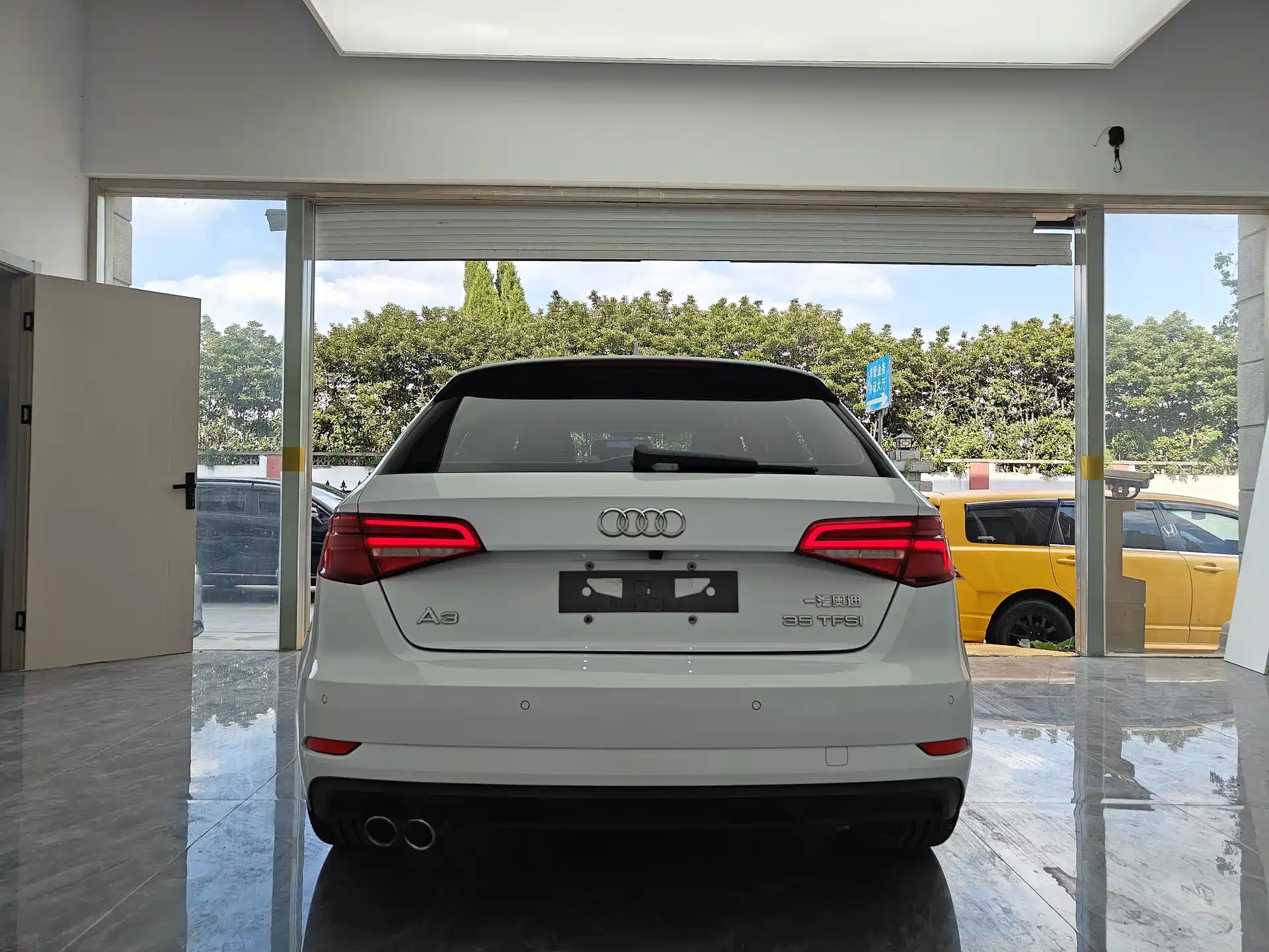 Photo 5 - Audi A3