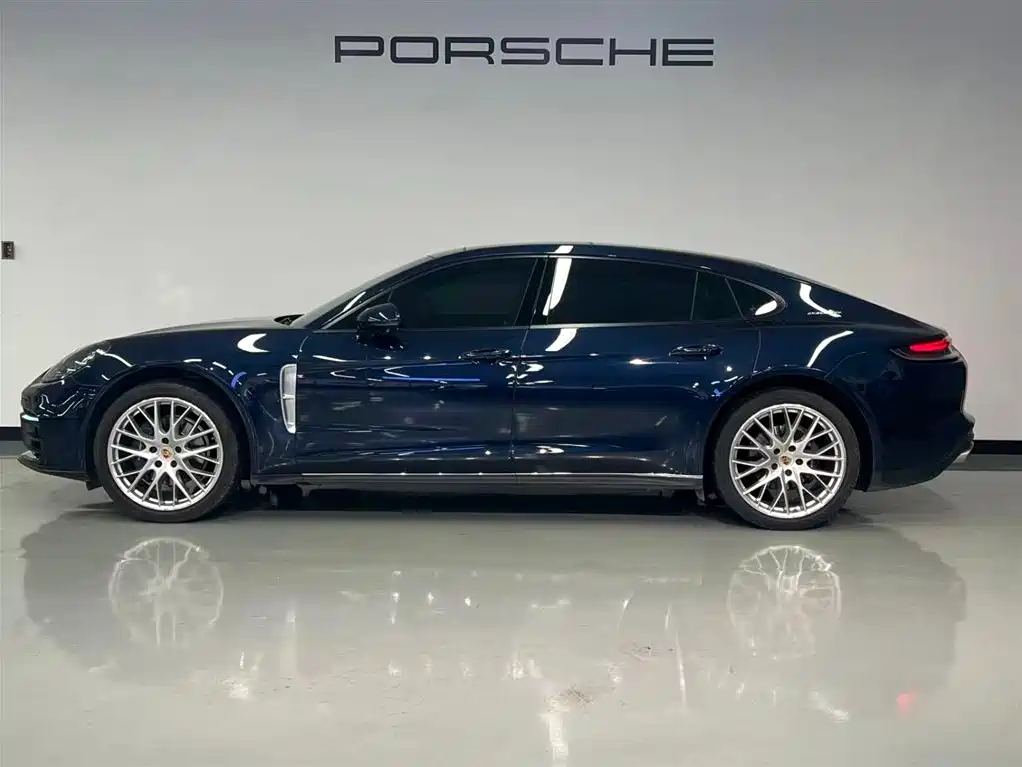 Porsche Panamera 2023 Panamera Executive Long Wheelbase 2.9T фото 4