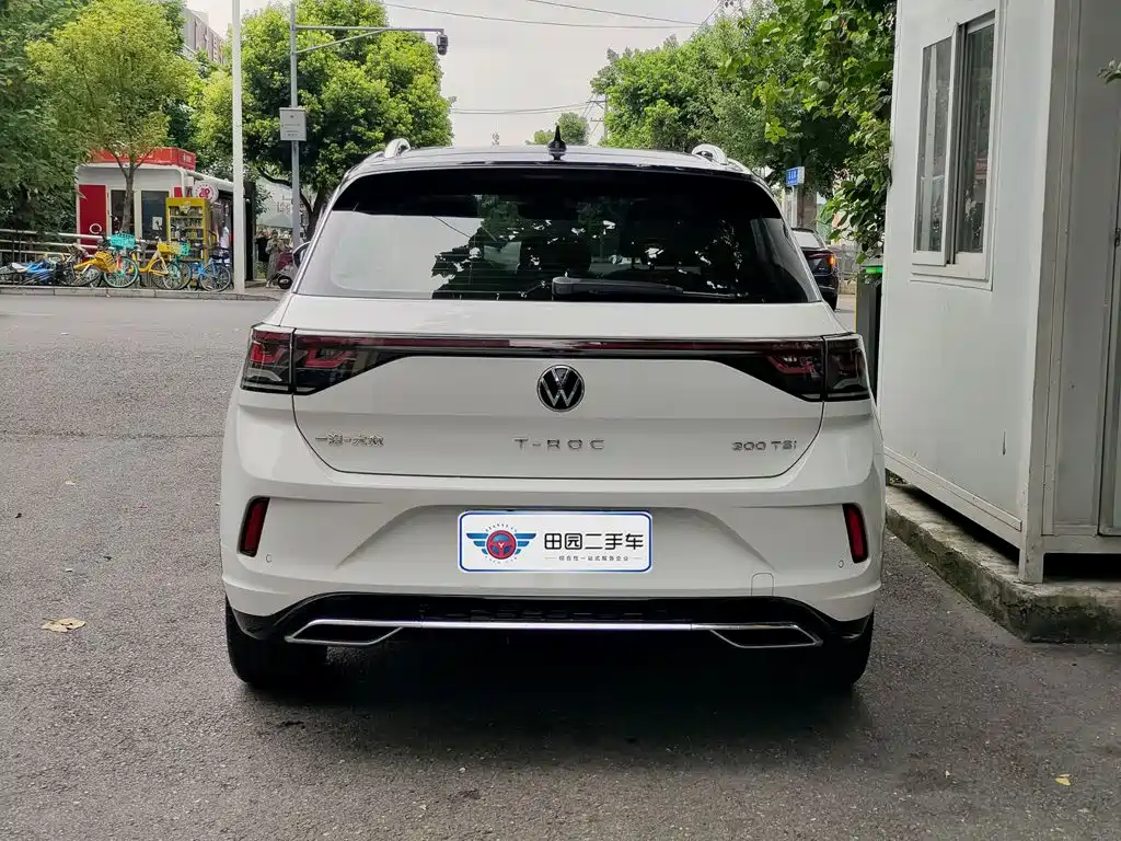 Volkswagen T-ROC 2023 2023 300TSI DSG 2WD Starlight Edition