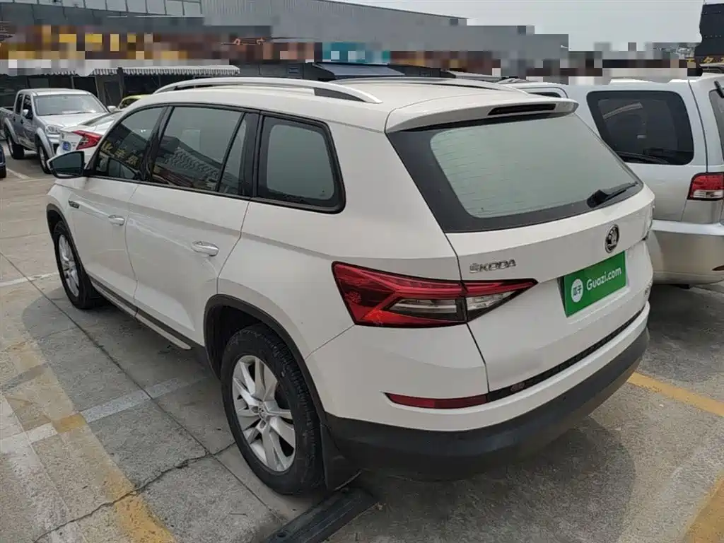 Škoda Kodiaq 2017 TSI330 5-seater 2WD Luxury Edition фото 5