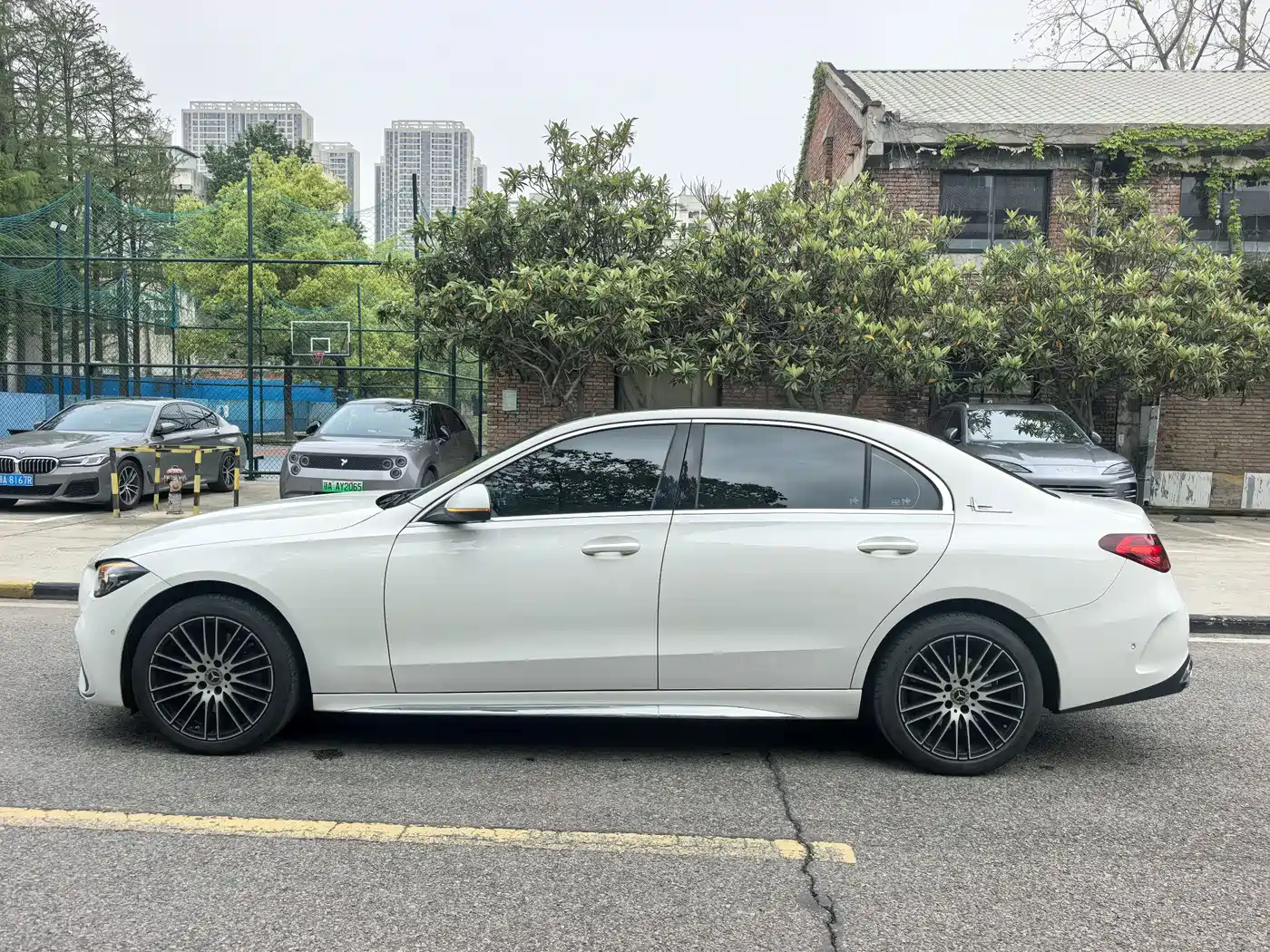 MERCEDES-BENZ C CLASS