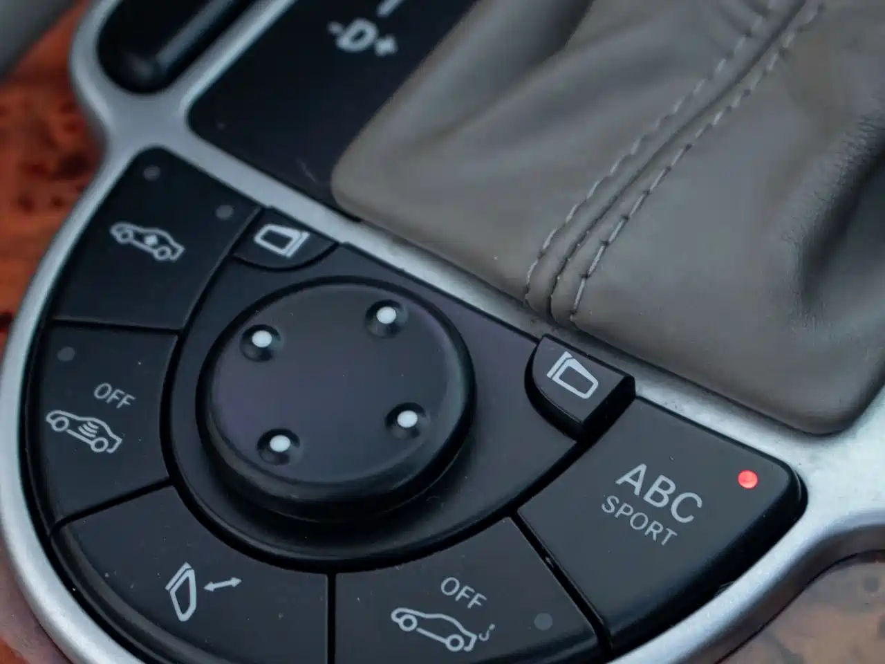 Mercedes-Benz SL-Class 2008 SL 500 фото 8