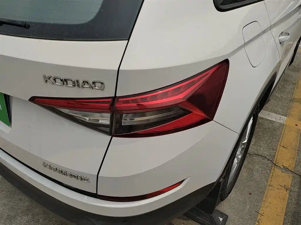 Škoda Kodiaq 2017 TSI330 5-seater 2WD Luxury Edition фото 7