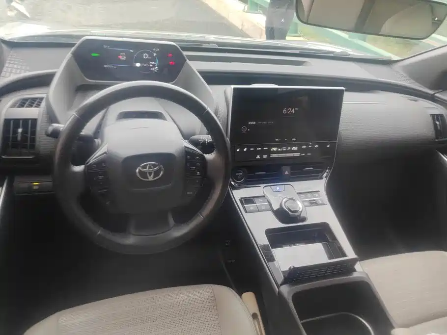 Toyota FAW Toyota bZ4X 2023 2022 AWD High Performance Premium Edition