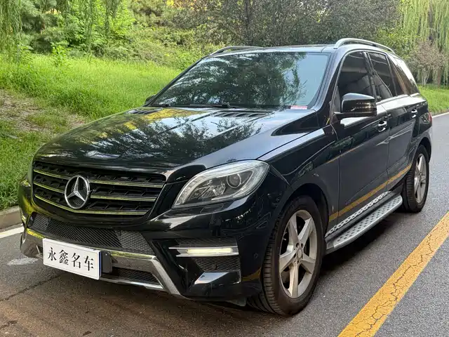  Mercedes-Benz Mercedes-Benz M-Class 2012 Model ML 350 Luxury