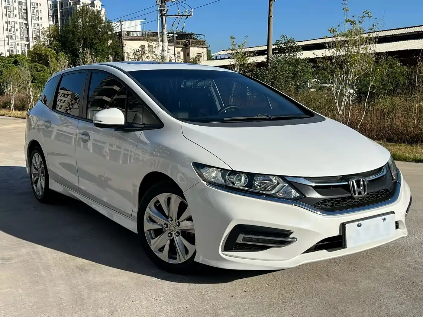 Photo 3 - Honda Jade