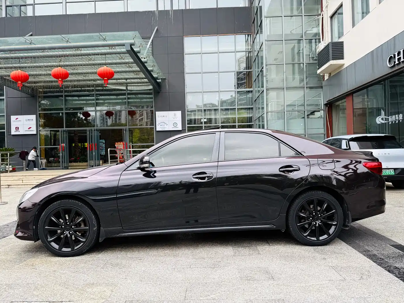 Toyota Reiz 2013 2.5V Premium Edition фото 7